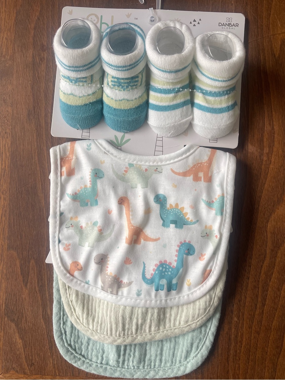 2pair of baby socks and set of 3 bibs